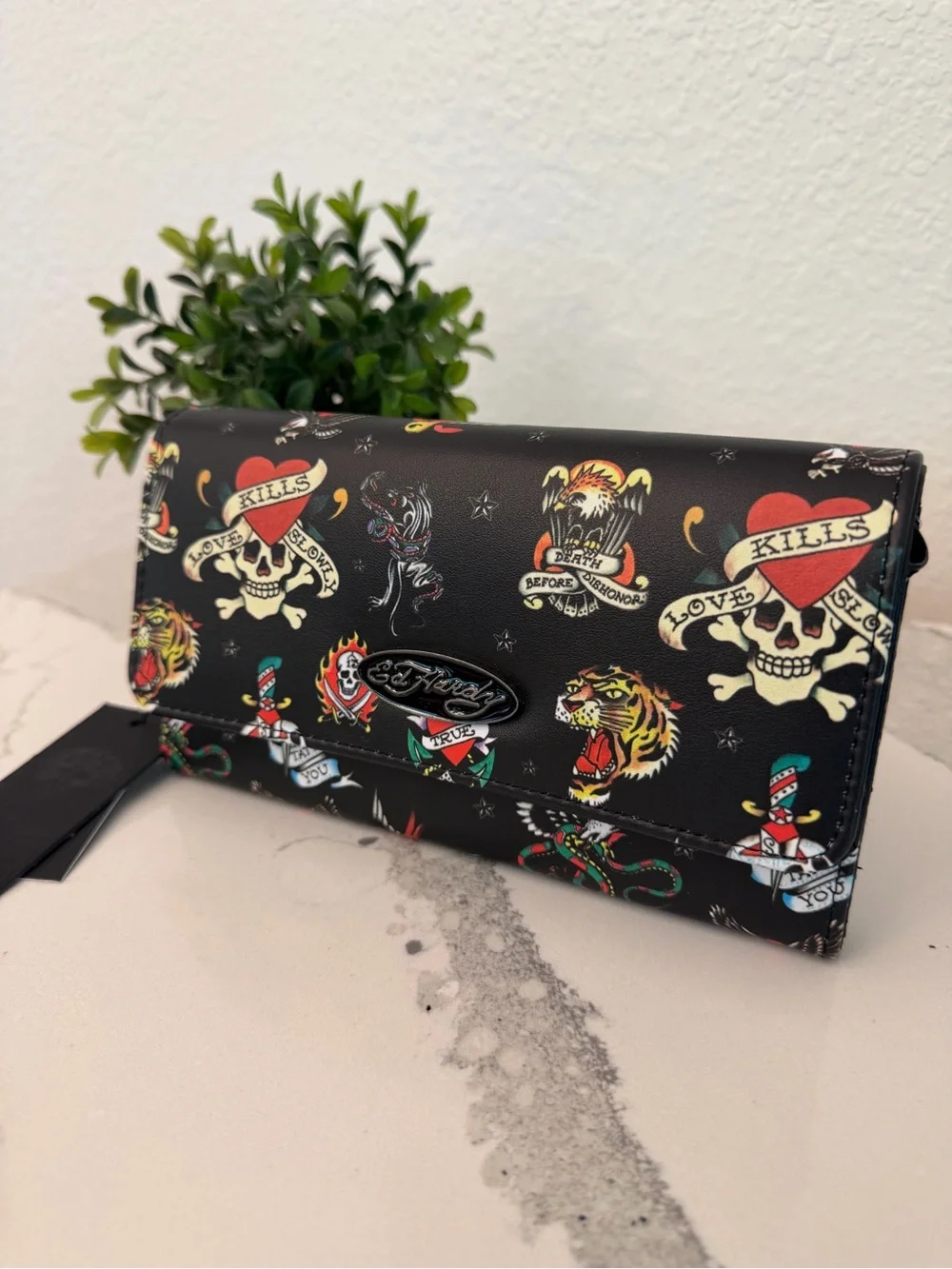 ED HARDY Black Skull Tattoo Women's Wallet NWT - Picture 3 of 5